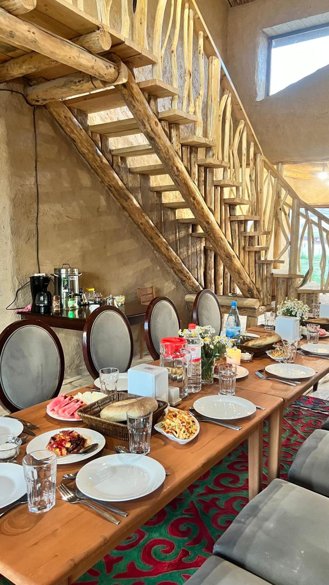Kyzart Hotel & Horse Tours Bagysh エクステリア 写真